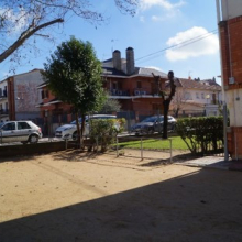 Inici de les obres de la rampa de l'escola Folch i Torres